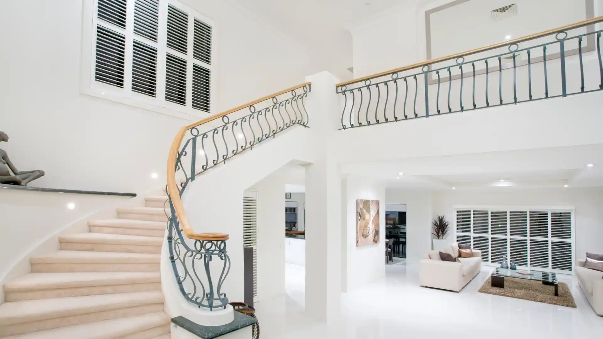Project management construction for luxury residential projects