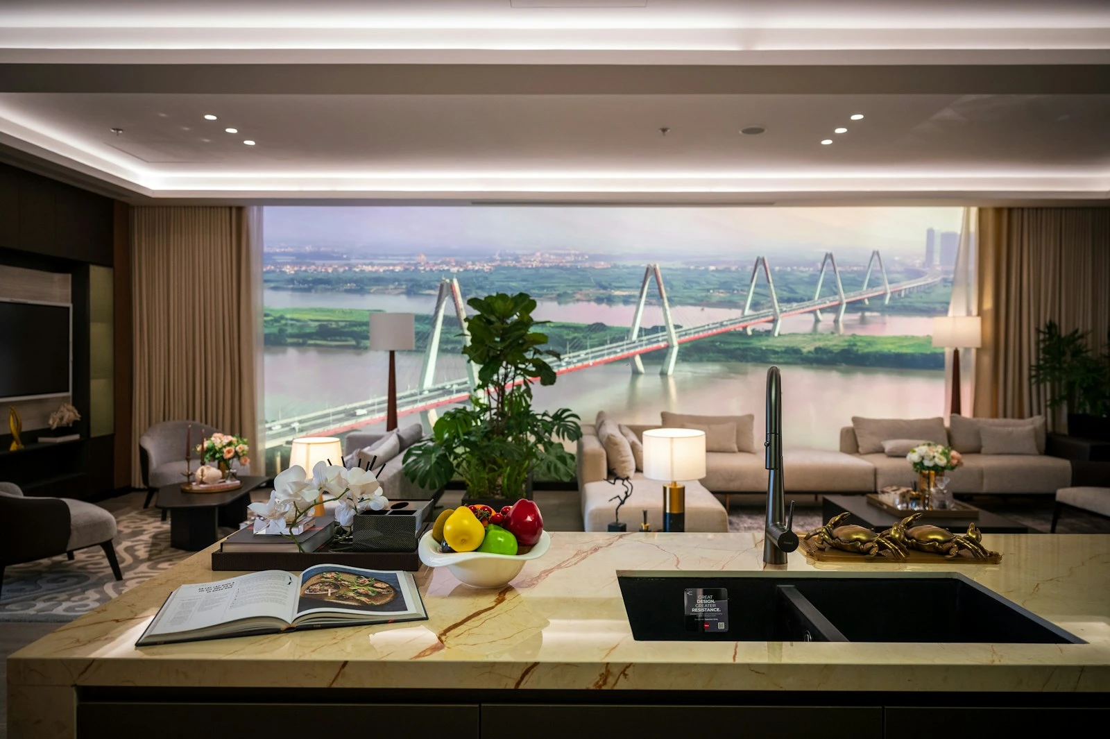 Living space opening to a panoramic view